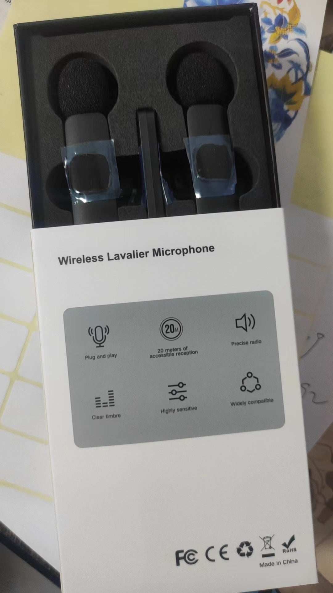 Professional Wireless Lavalier Lapel Microphone - Cordless Omnidirectional Condenser Recording Mic For Interview Video Podcast Vlog